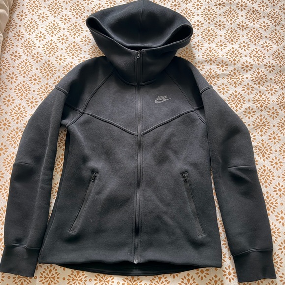 Nike Black Sportswear Tech Fleece Windrunner - Picture 5 of 5